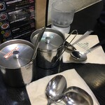 デリー - テーブルの様子