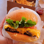 Pier Burger - 料理写真:シングル ピア バーガー