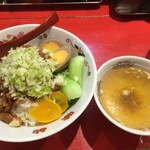 心斎橋 味仙 - 魯肉飯600円＋トッピングセロリ50円