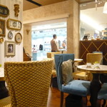 マリベル・ザ・ラウンジ - 店内