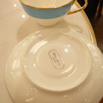 マリベル・ザ・ラウンジ - 食器の裏