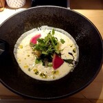 茶ぶ釜 - 牡蠣の味噌クリームうどん