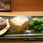 築地寿司清 - なまこの桜蒸し、フグの煮こごり、菜の花のからし和え