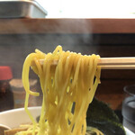 一条流がんこ総本家分家四谷荒木町 - サッポロめんフーズの黄色い麺