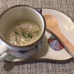 伊庵 - 本日のスープ：かぶらのポタージュ