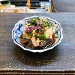 松寿司 - かわはぎの肝和え。味が深く新鮮なのでお酒がすすんじゃいます♡