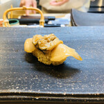 松寿司 - 松寿司さんのお得意とする煮蛤。ああ。美味しい。大将は本当に貝の扱いが神的です。