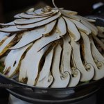 別所山荘 - 松茸なべ（松茸の下は、糸こんにゃく、白菜、鶏肉など）
