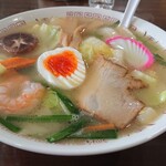 憩いの喰う感 麺恋 - 五目ラーメン