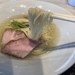 宍道湖しじみ中華蕎麦 琥珀 東京本店 - 