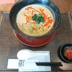 チャイニーズ厨房 華茶花茶 - 担々麺(1045円)