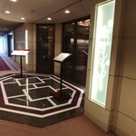 レ セゾン - 外観入口