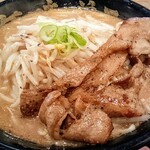 123314594 - 炙り豚バラ百年味噌ラーメン アップ