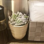 domburiyamagurodommegumi - 醤油、山葵、紙おしぼり