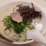 博多天神 - きくらげらーめん600円