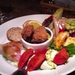 トラットリア タンタボッカ - 前菜はいろいろ盛り合わせてもらいました♪