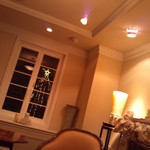 エメ・ヴィベール - 待合のラウンジにて