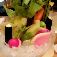 やさい家めい 表参道ヒルズ本家 - 農園バーニャカウダー