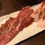 炭火焼肉 日本代表 - カルビ３種