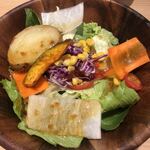 グラウンド アッシュ - 