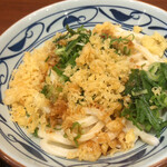 丸亀製麺 - まずは出汁醤油でいただきます！