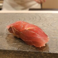 寿司 赤酢 - 八丈島チビキこぶ締め