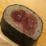 すが弥 - 鮪の三部位の太巻き