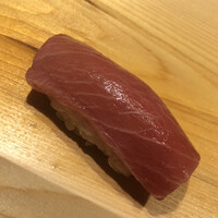 すが弥 - 背トロ。背鰭直下の希少部位。嬉しい