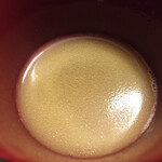 鳥田中 - 最初に水炊きのスープだけいただきます　美味しくて倒れそう