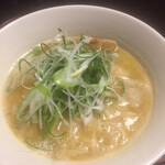 鳥田中 - 追加して良かった鶏そば　濃厚白湯醤油です