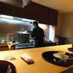 梶川 - イケメン店主の後ろ姿