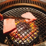 炭火和牛焼肉 じろうや - 