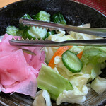 うなぎ処　もりやま - 鰻到着までこれらをポリポリ