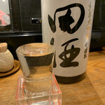 美食酒房 如意 - 田酒  斗瓶取(半合)   950円