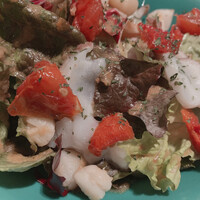 COLONIAL BEACH 横浜ハンマーヘッド - 魚介サラダ