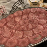 Taishuu Horumon Yakiniku Kemuri - 