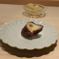 鮨 なんば 日比谷 - 佐島の煮たこ