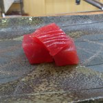 寿司割烹 魚紋 - 美味しいバチ鮪。