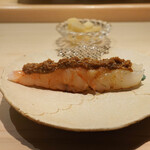 鮨 なんば - ボタン海老に海老殻と海老味噌 