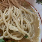 Nikomi Shokudou Marushiba - 味噌白湯麺の麺