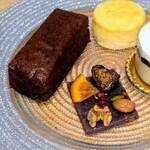 玉嶋屋 - 宝潤羮、チョコレートケーキ