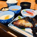 新助 - 銀だら定食