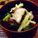 新橋辻そば - ○タコとワカメのヌタ￥５００円