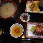 うどん本陣 山田家 - 五目飯定食　680円