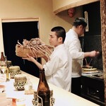 富小路 やま岸 - 蟹ちゃん登場