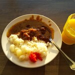 プラトンホテル - カレーはもちろん2杯。