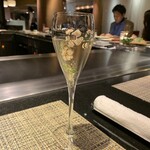 コンテンポラリー・ダイニング クラウン - 
