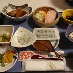 Wazukuri no Ryori to Yu no Yado Kazumi - 早餐全景