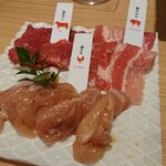 Jukusei Wagyuu Yakiniku Eijingu Bi-Fu - (コース)タン塩、北海道産豚、大山鶏
