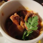 サーラ・マンジェ・ドゥ・クール  - もつ煮